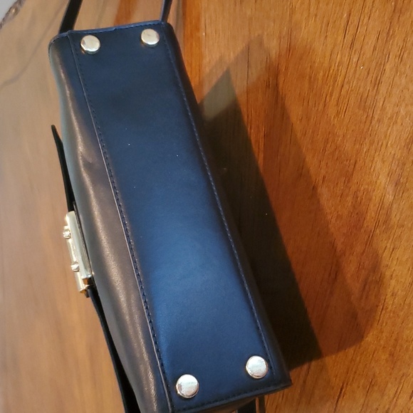 Like NEW Michael Kors top handled Sloan bag